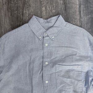 H&M Men's Relaxed Fit Blue Button-Down Shirt Long Sleeve Small